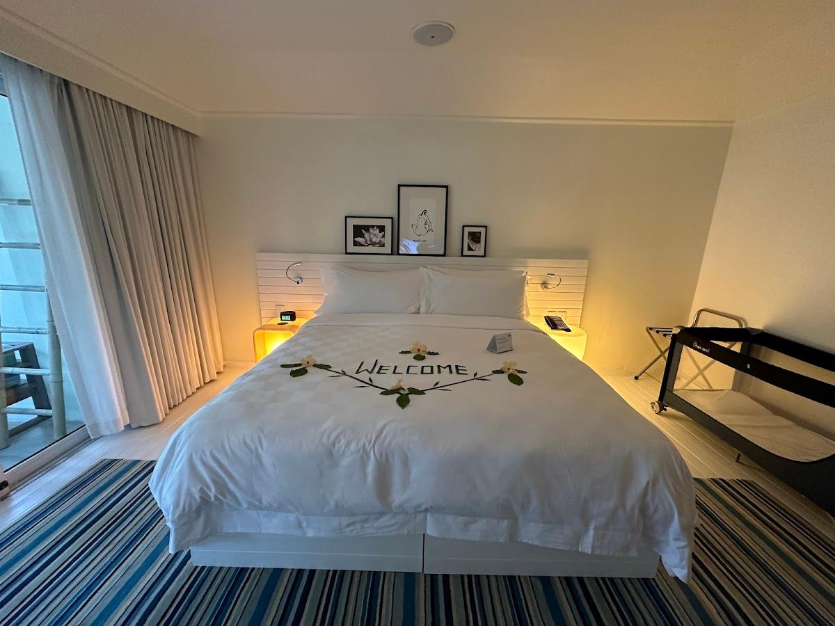 Holiday Inn Resort Kandooma Maldives by IHG – photo 1