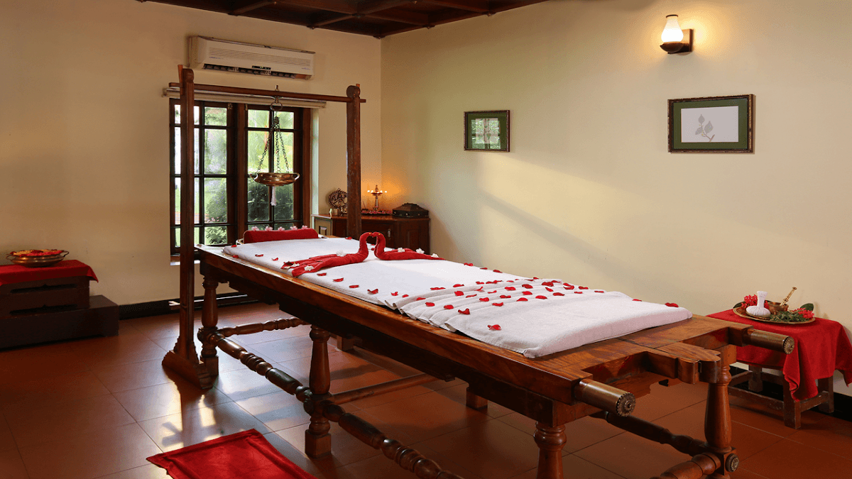 Sterling Lake Palace Alleppey – photo 3
