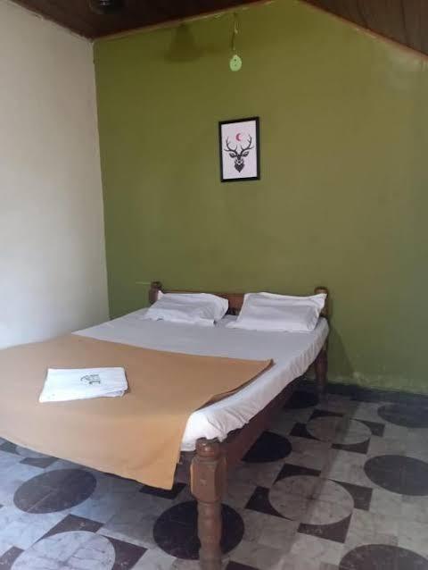 Gokarnastops Cafe Stay for Backpackers - Double Room with Balcony – photo 1