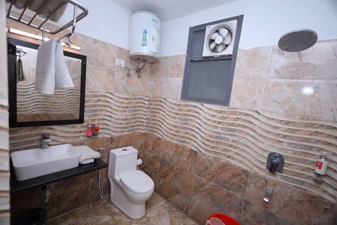 wedlock hotels – photo 3