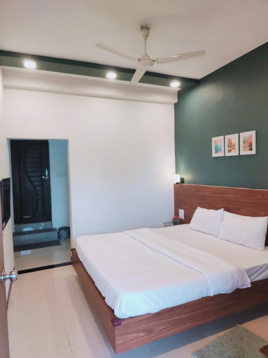 MonkeyCap Tourist Hostel
