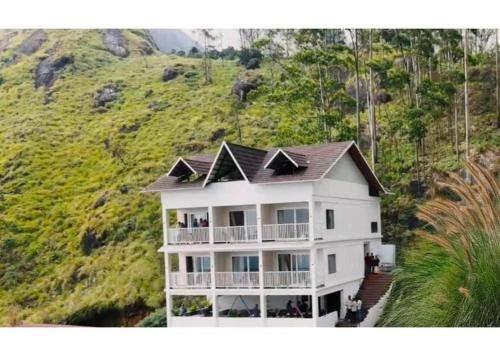 The Clouds End Munnar – photo 2