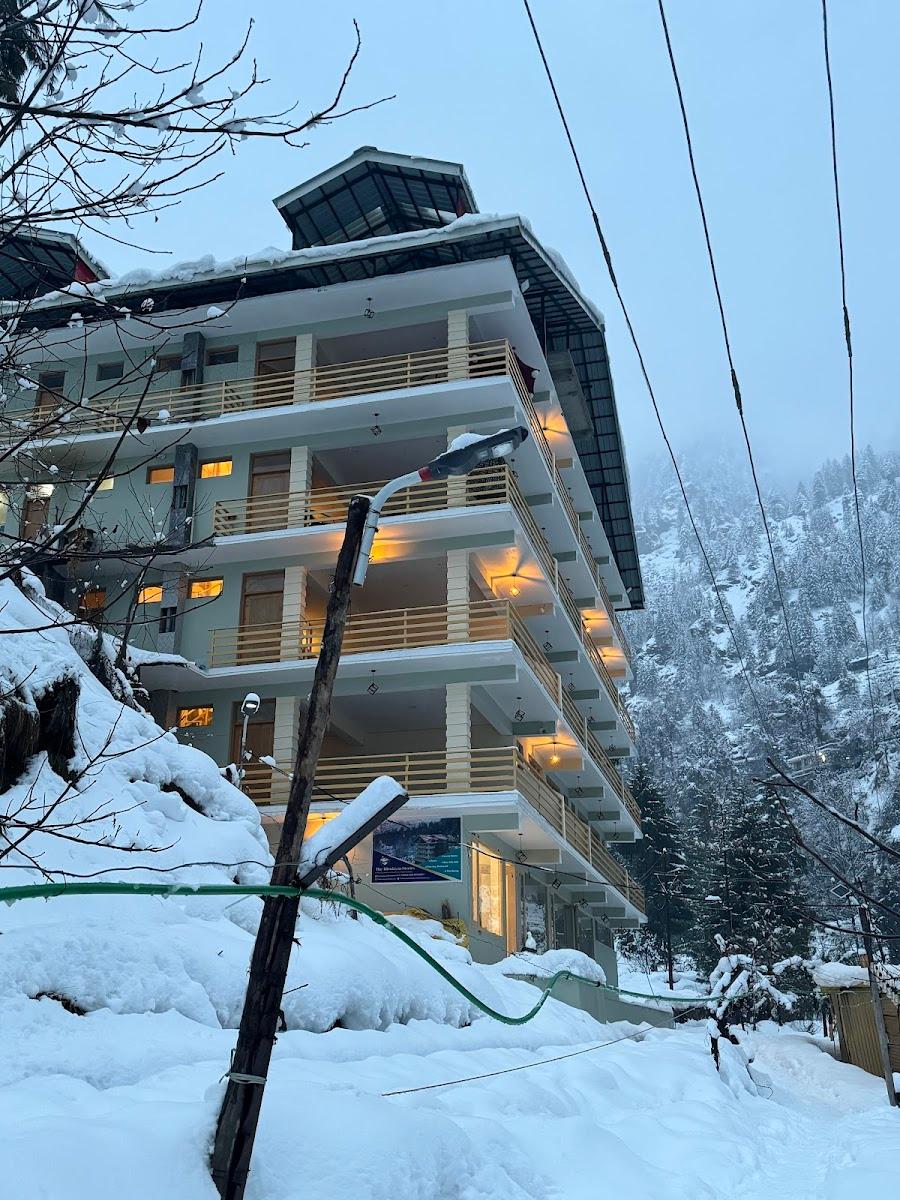 Hotel The Himalayan Stories - A Riverside Heaven Resort (Pure Vegetarian), Your next peaceful and offbeat stay in Manali – photo 4
