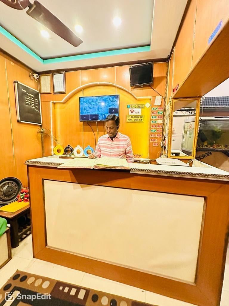 Hotel New Lucknow | Best and budget hotel for couples,family and officials | near charbagh and aminabad | – photo 2