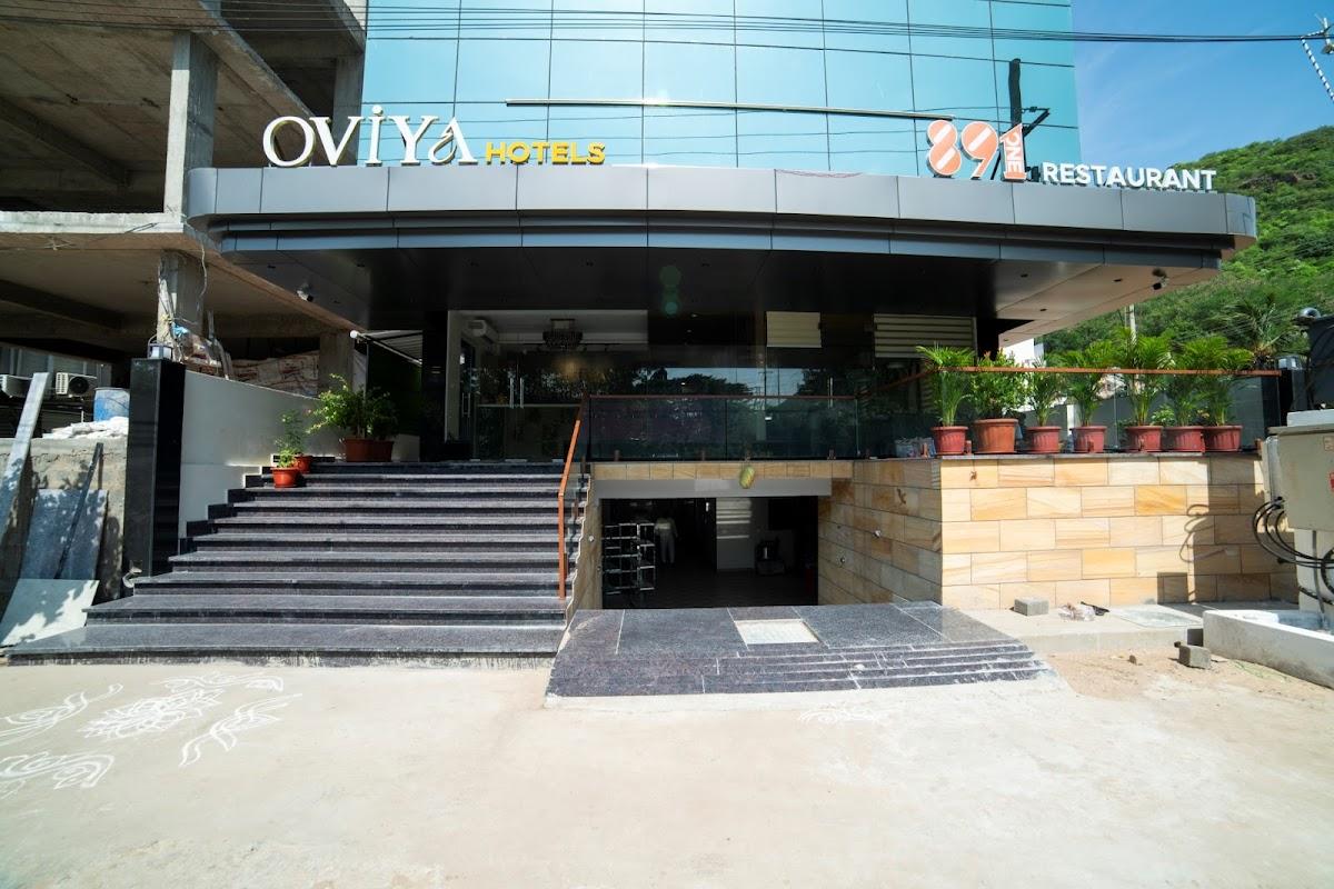 Oviya Hotels – photo 4
