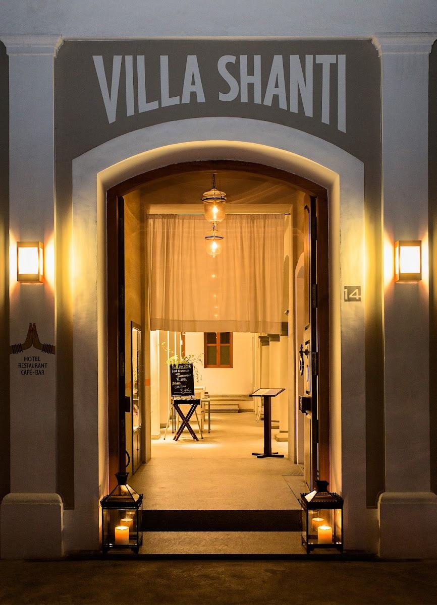 Villa Shanti Hotel Restaurant