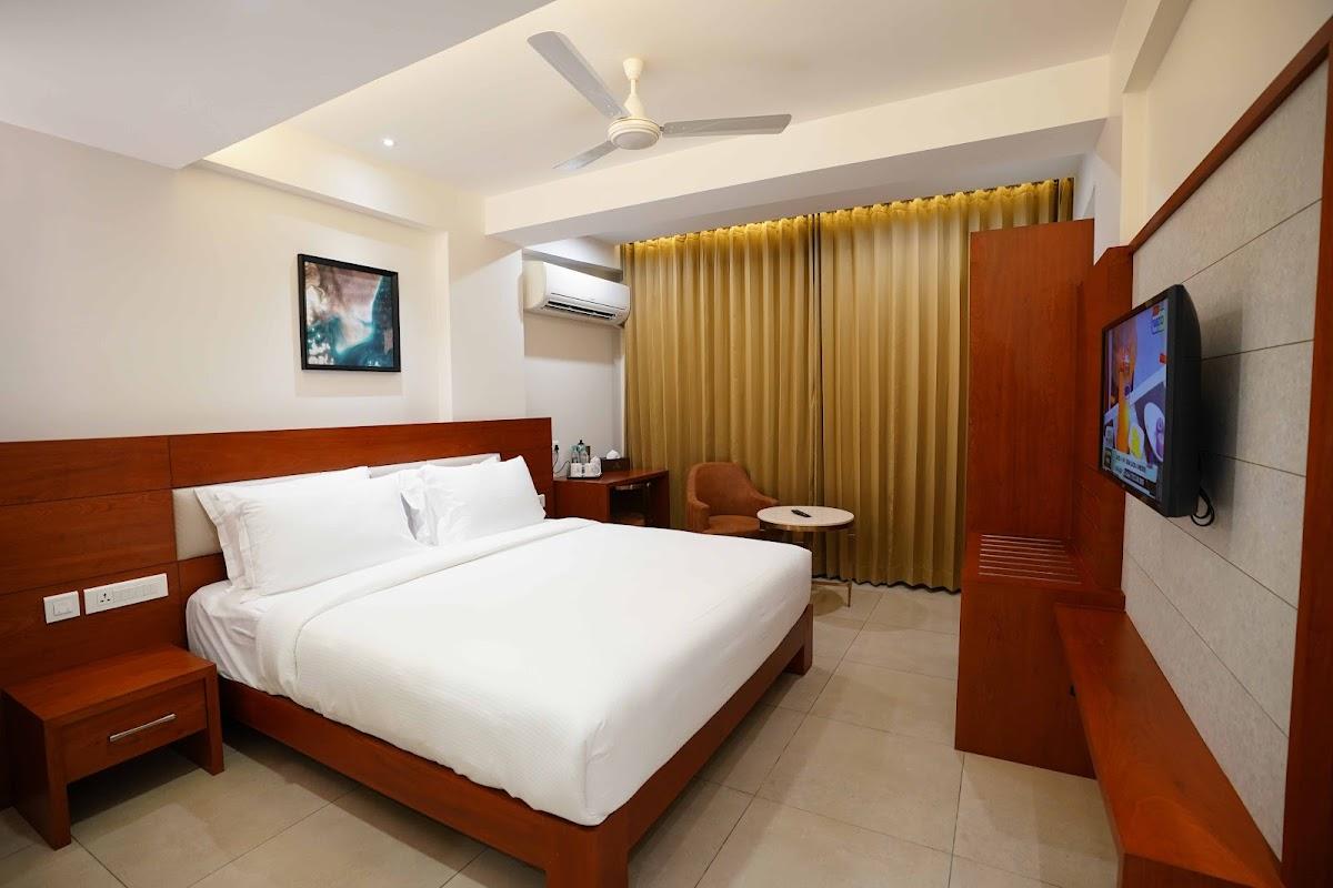 Metro Empires Hotel – photo 4
