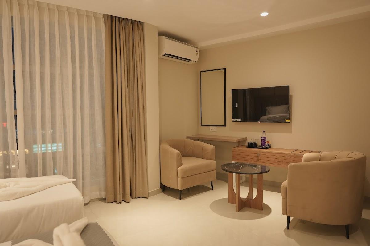 HOTEL D’ PARIS – photo 1