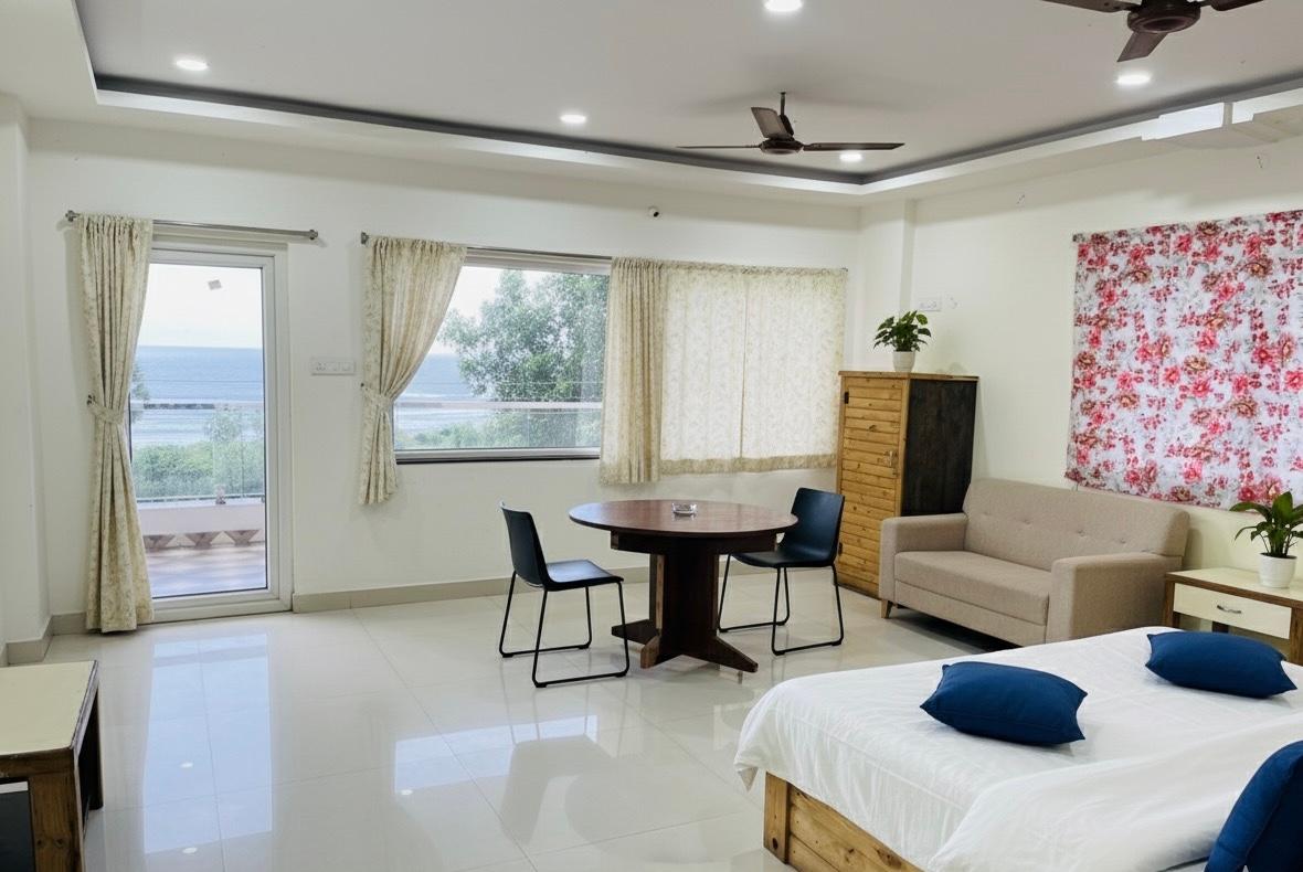 Harbor Lights Seaview Homestay – photo 3