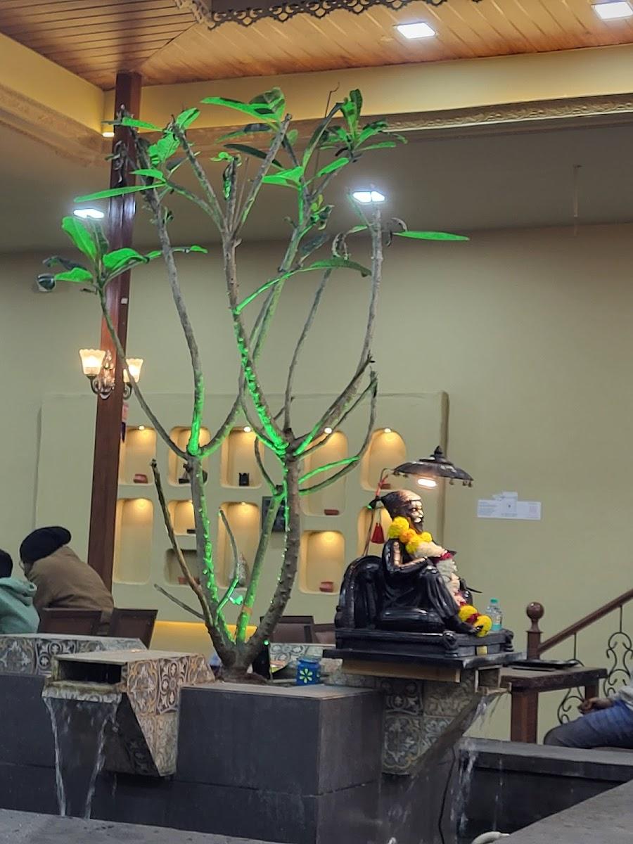 Hotel Rajwada – photo 2