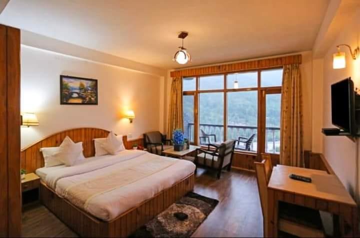 Hotel Surbhi Manali – photo 2