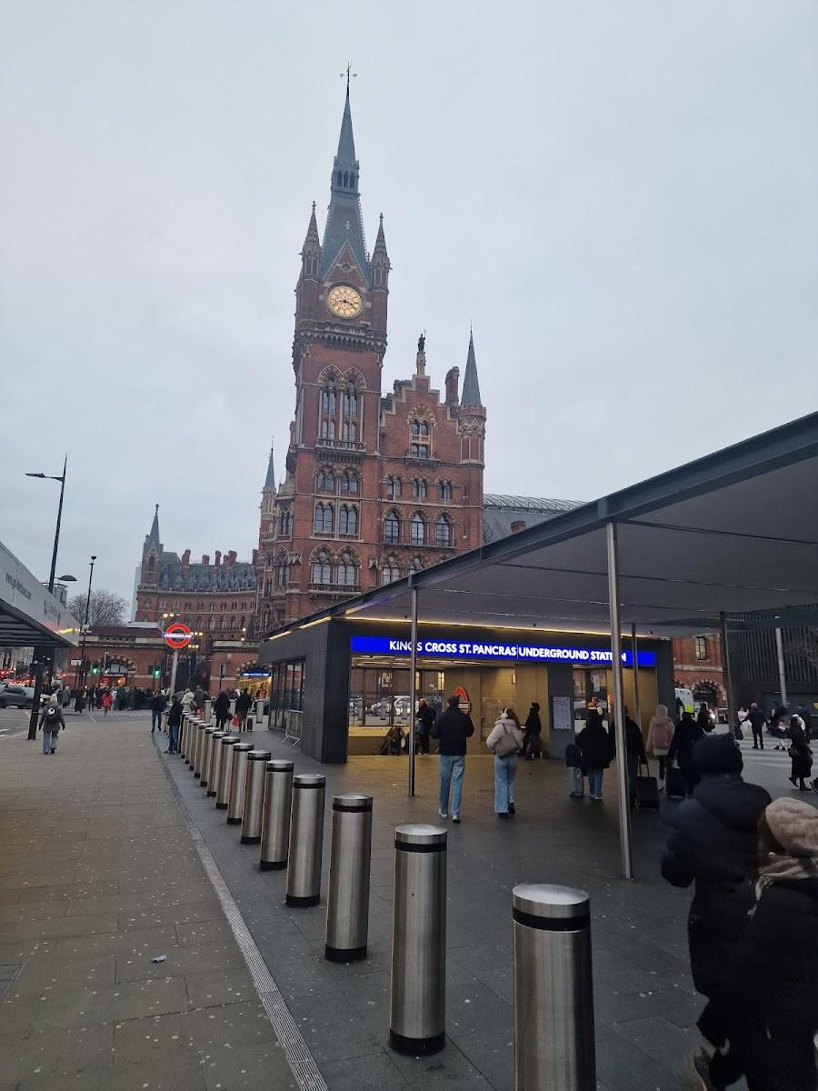 Kings Cross Station – photo 1