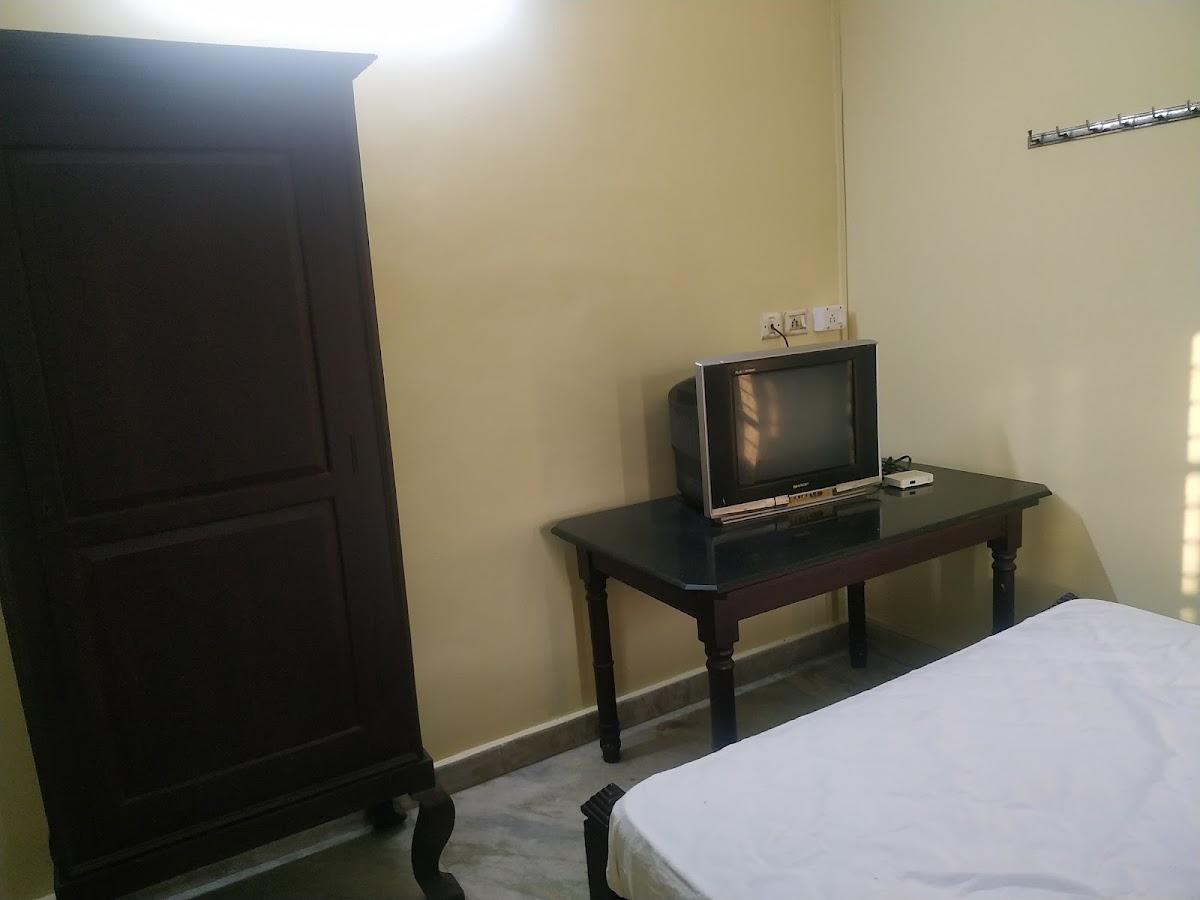 Arora Tourist Home – photo 4