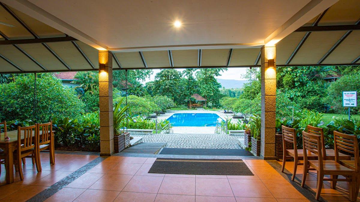 Whispering Waters Resort – photo 3