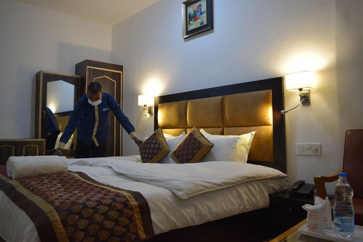 Hotel Kurmanchal – photo 3