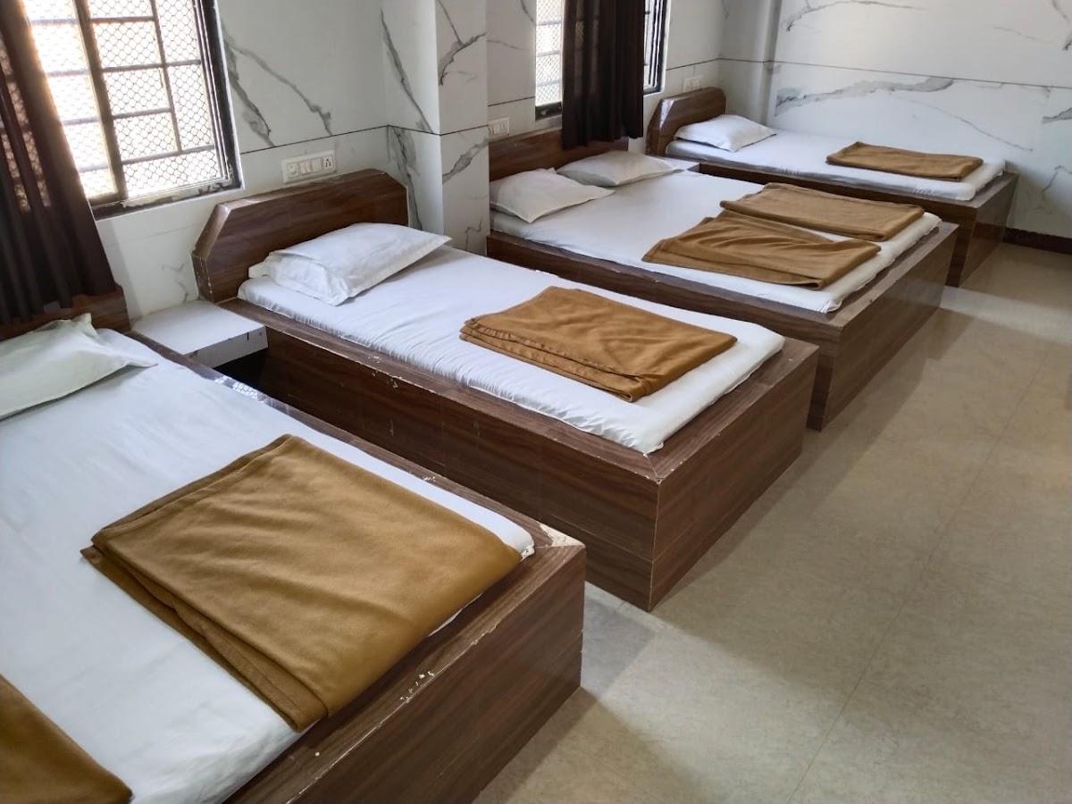 Hotel Shiv Darshan – photo 3