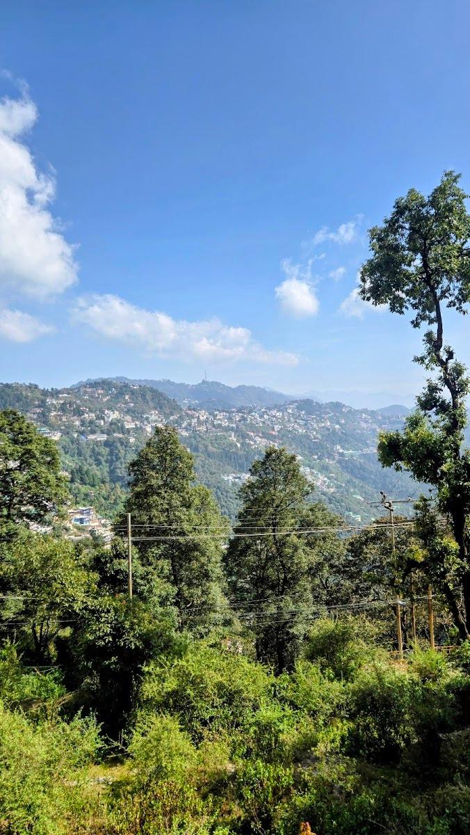 Mall Road Mussoorie – photo 1