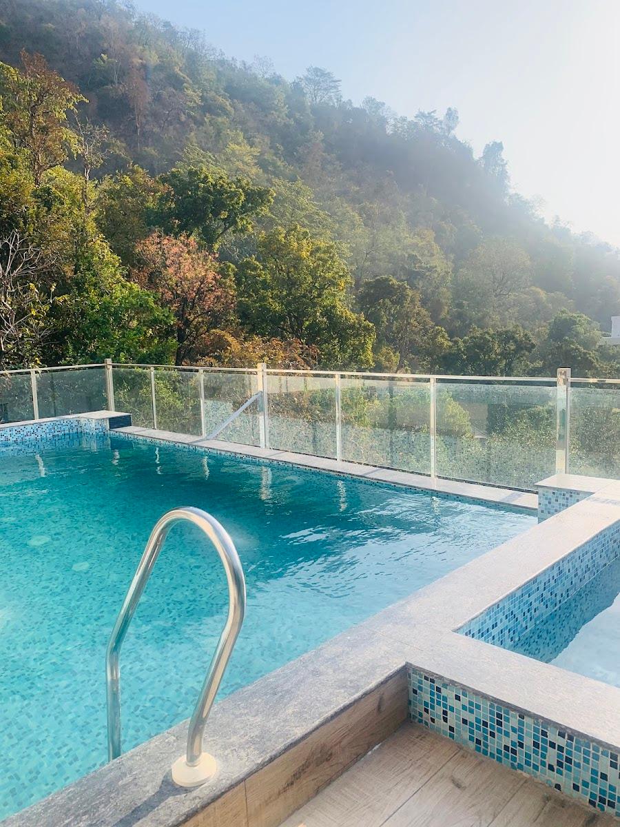 Roots & Peaks - Luxury Yoga Retreat & Boutique Hotel in Rishikesh – photo 2