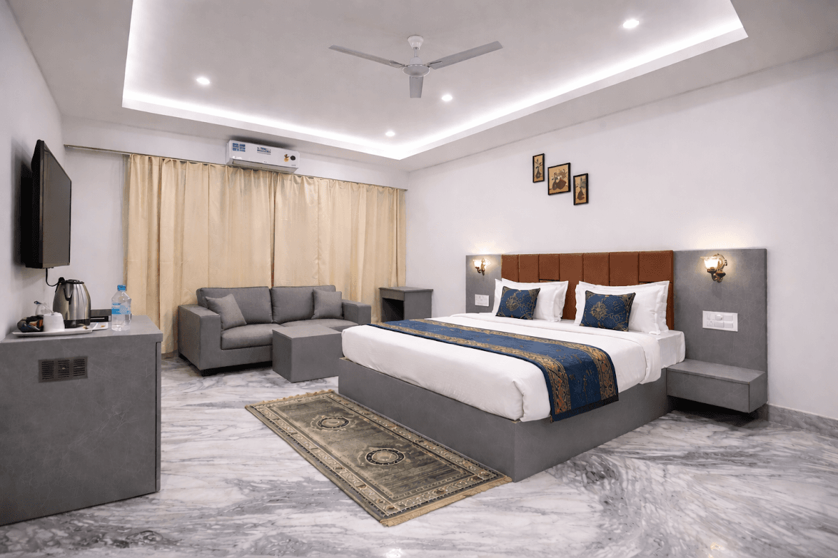 Amber Villa – photo 1