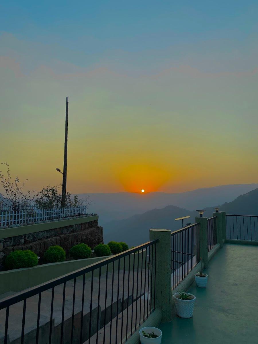 Smoky Falls Mae Fi Resort – photo 4