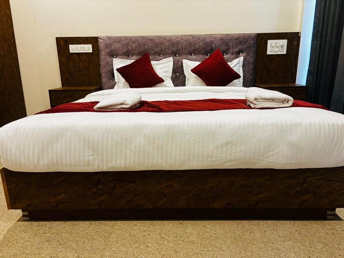 Surabhi Comforts Inn – photo 3