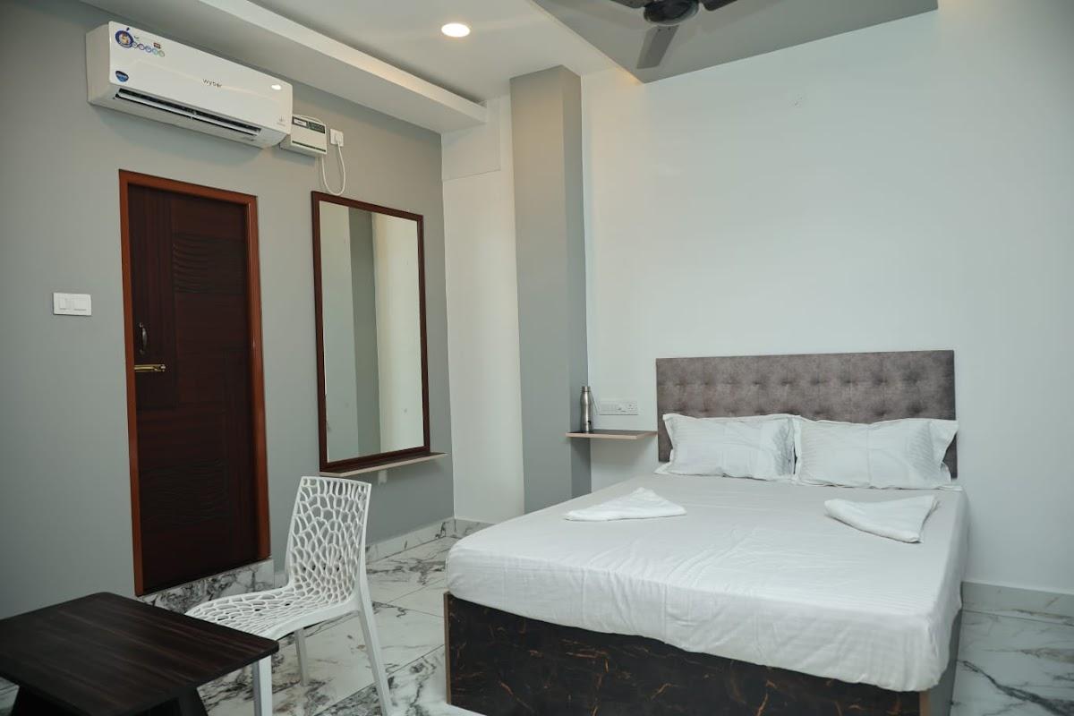 Hotel Bees – photo 3