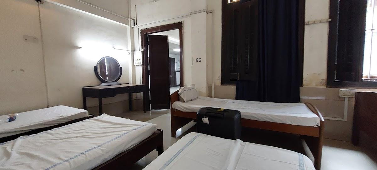 Mumbai Central Retiring Room – photo 1