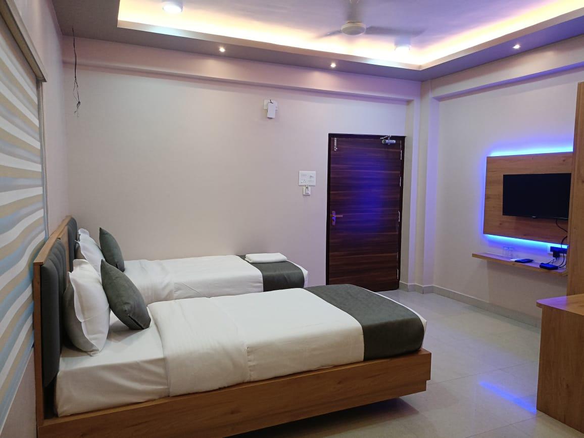 HOTEL THE DEVARAJ – photo 3