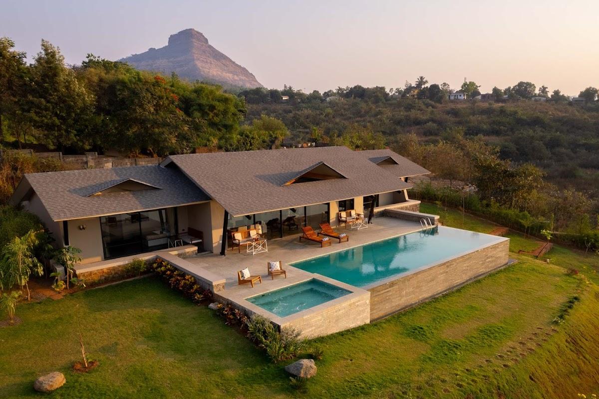 StayVista at Chitrakoot | Premium Villa with Private Pool in Lonavala – photo 4