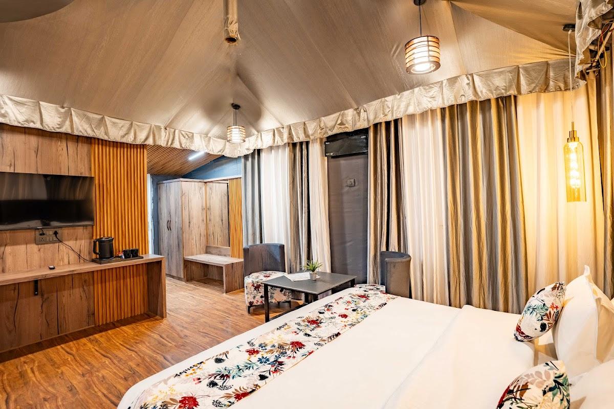 The Whispering Oaks Nainital – photo 3