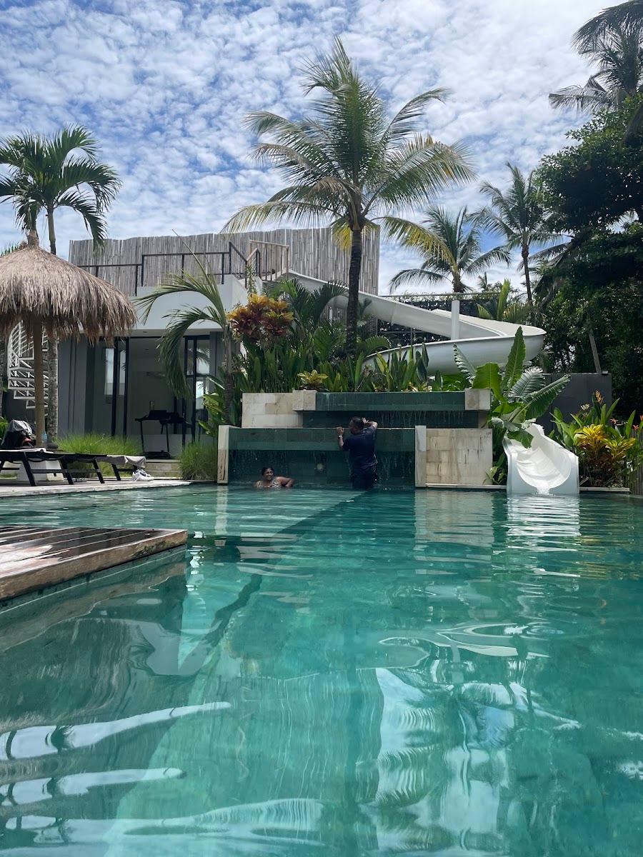 Villa Slide – photo 3