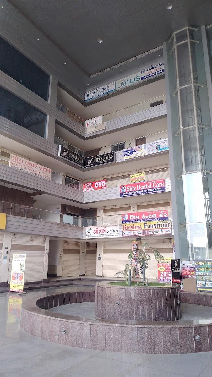 Hotel Silk / Hotel AC Rooms / hotels near Parvat Patiya – photo 2