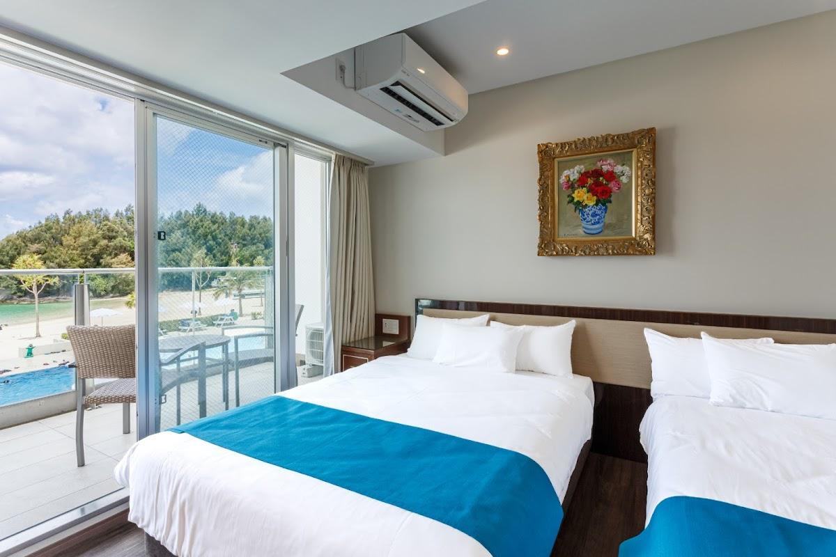 KARIYUSHI LCH. RESORT on The Beach – photo 4
