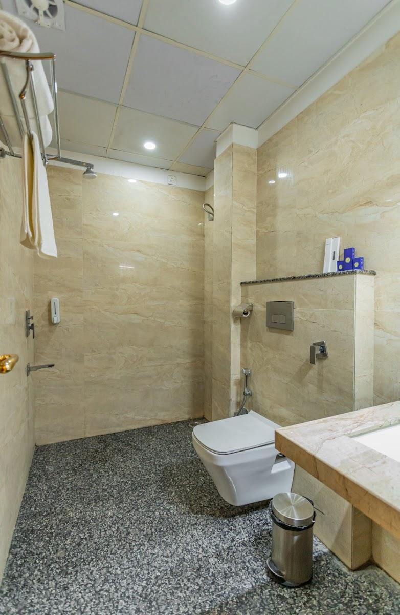 Tripli Hotels White Manor – photo 2