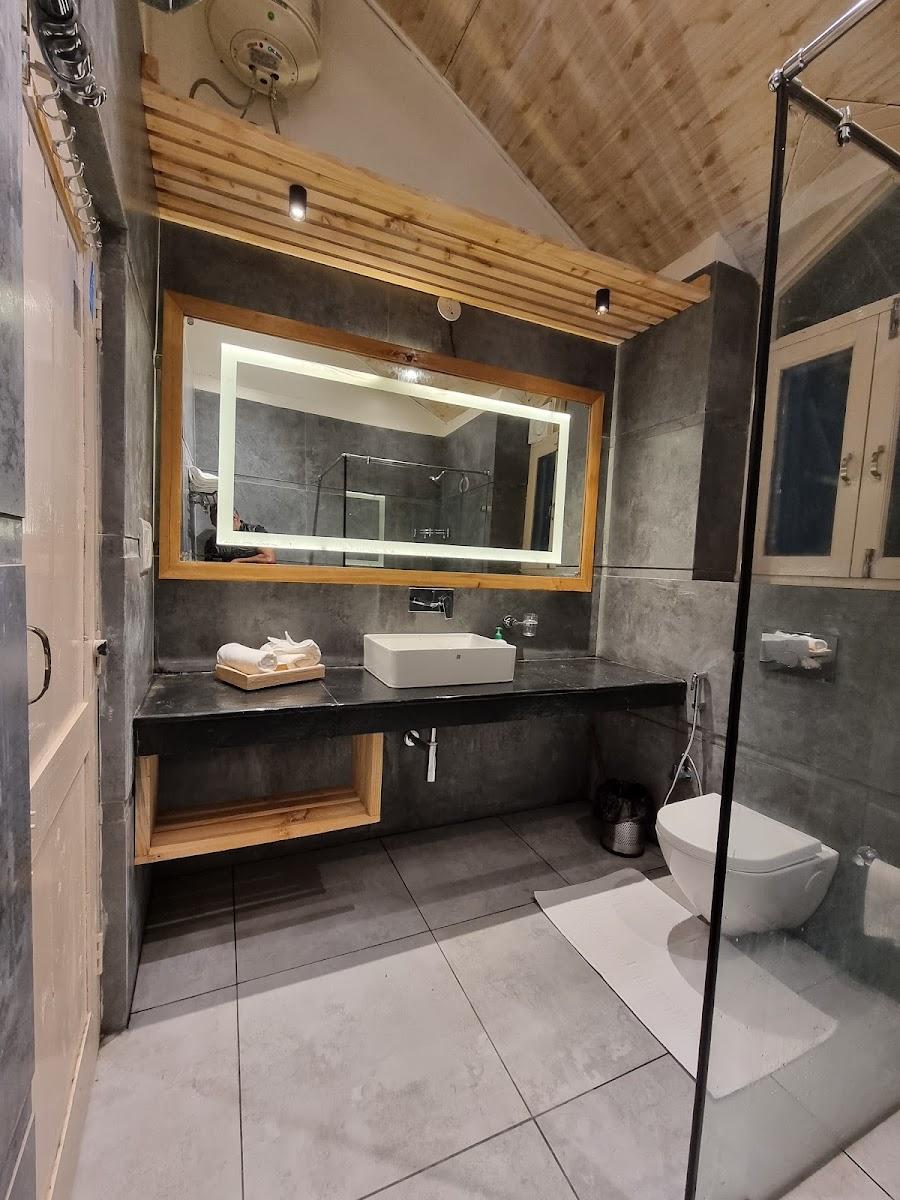 Cedrus Riverside Villa – photo 2