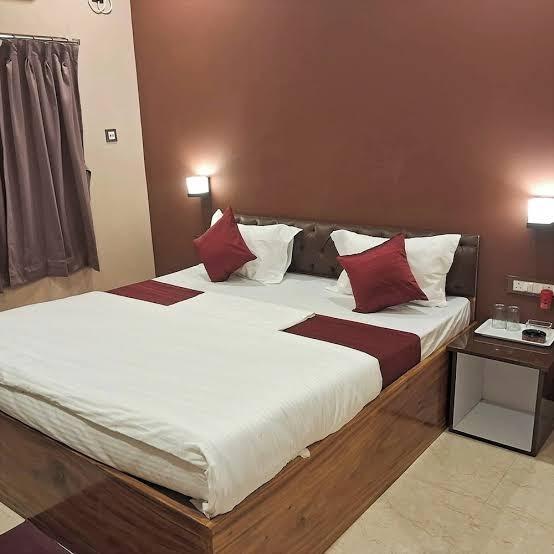 DhamStay Hotel Sriman Palace – photo 4