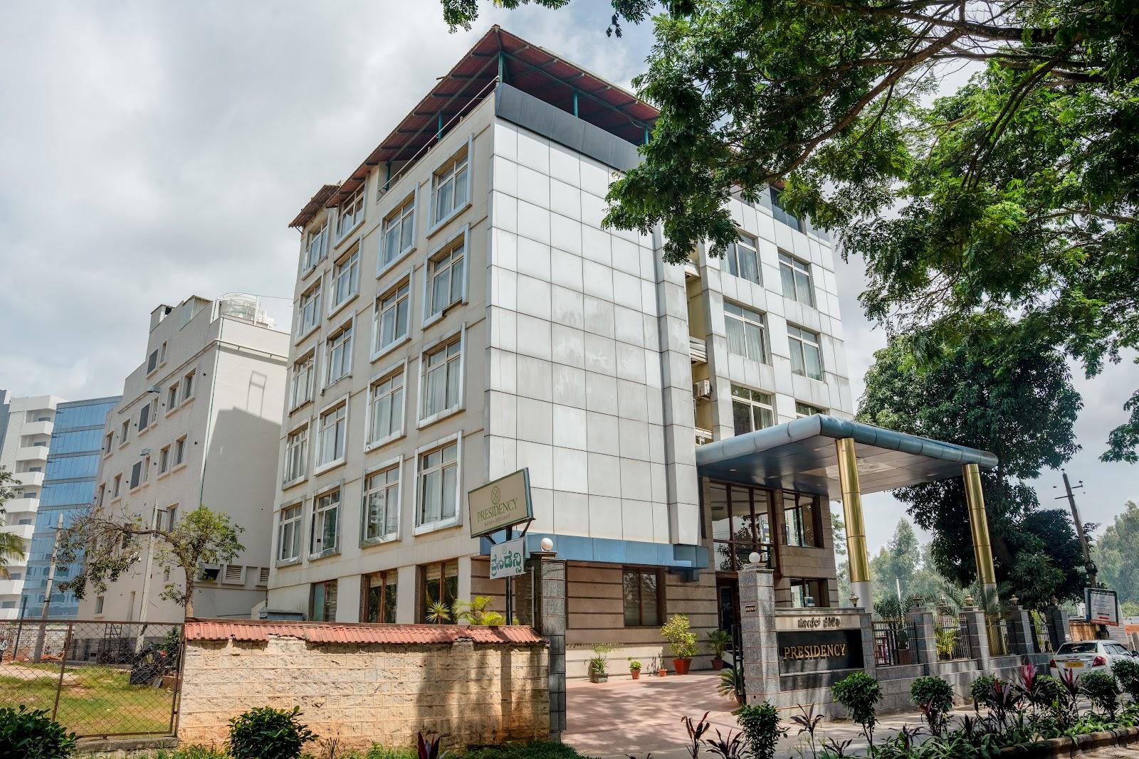 Hotel Presidency International airport