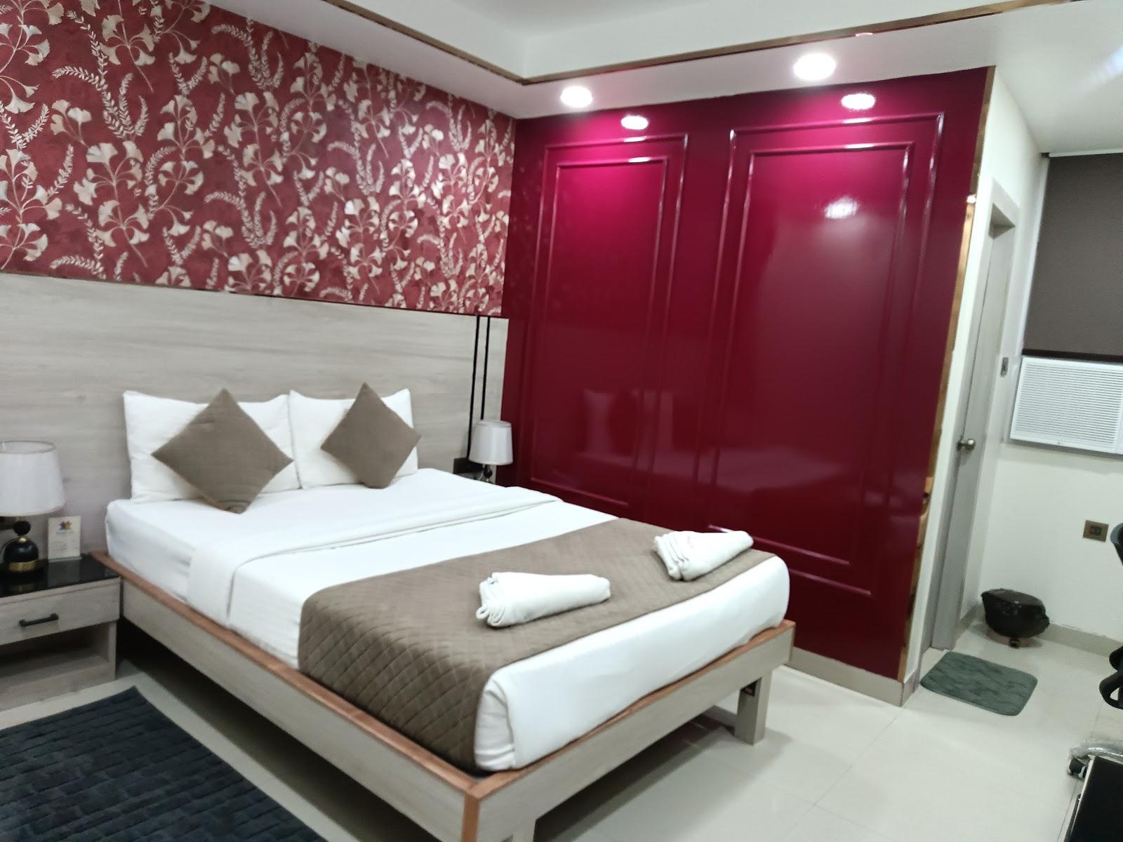 Hotel Kamat Inn