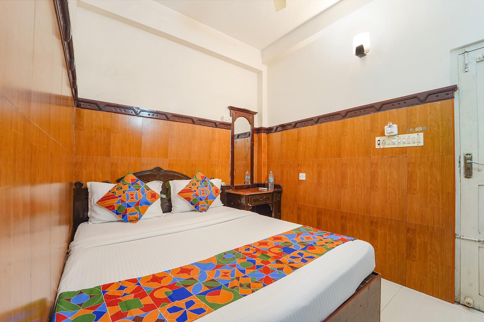 Ascot Hotel – photo 3
