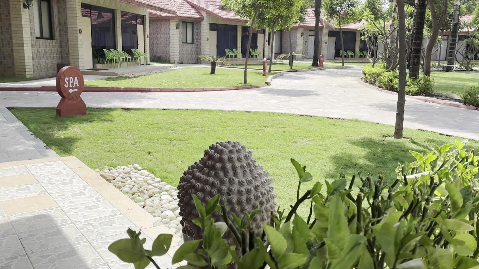 Shri Radha Brij Vasundhara Resort and Spa – photo 2