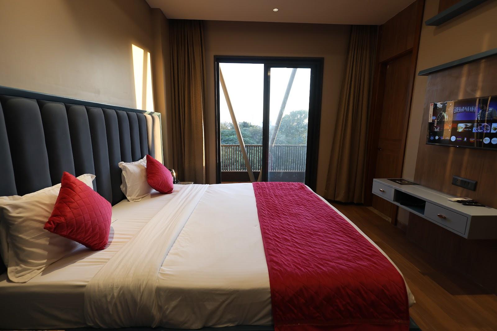 Hotel the heeraj – photo 4