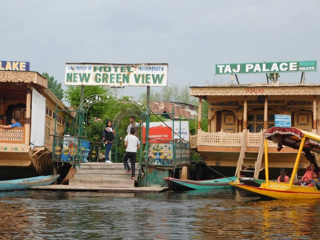 Hotel New Green View Srinagar (Ghulam)