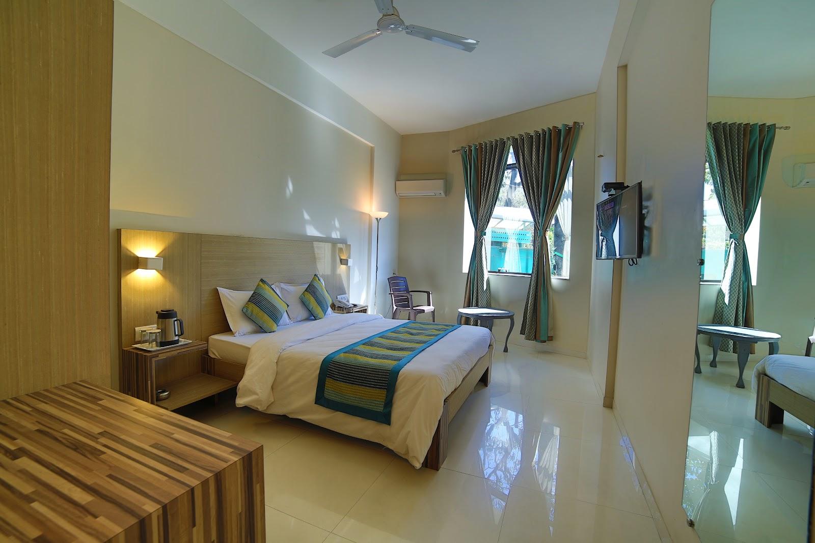 HOTEL STARVILLA – photo 2