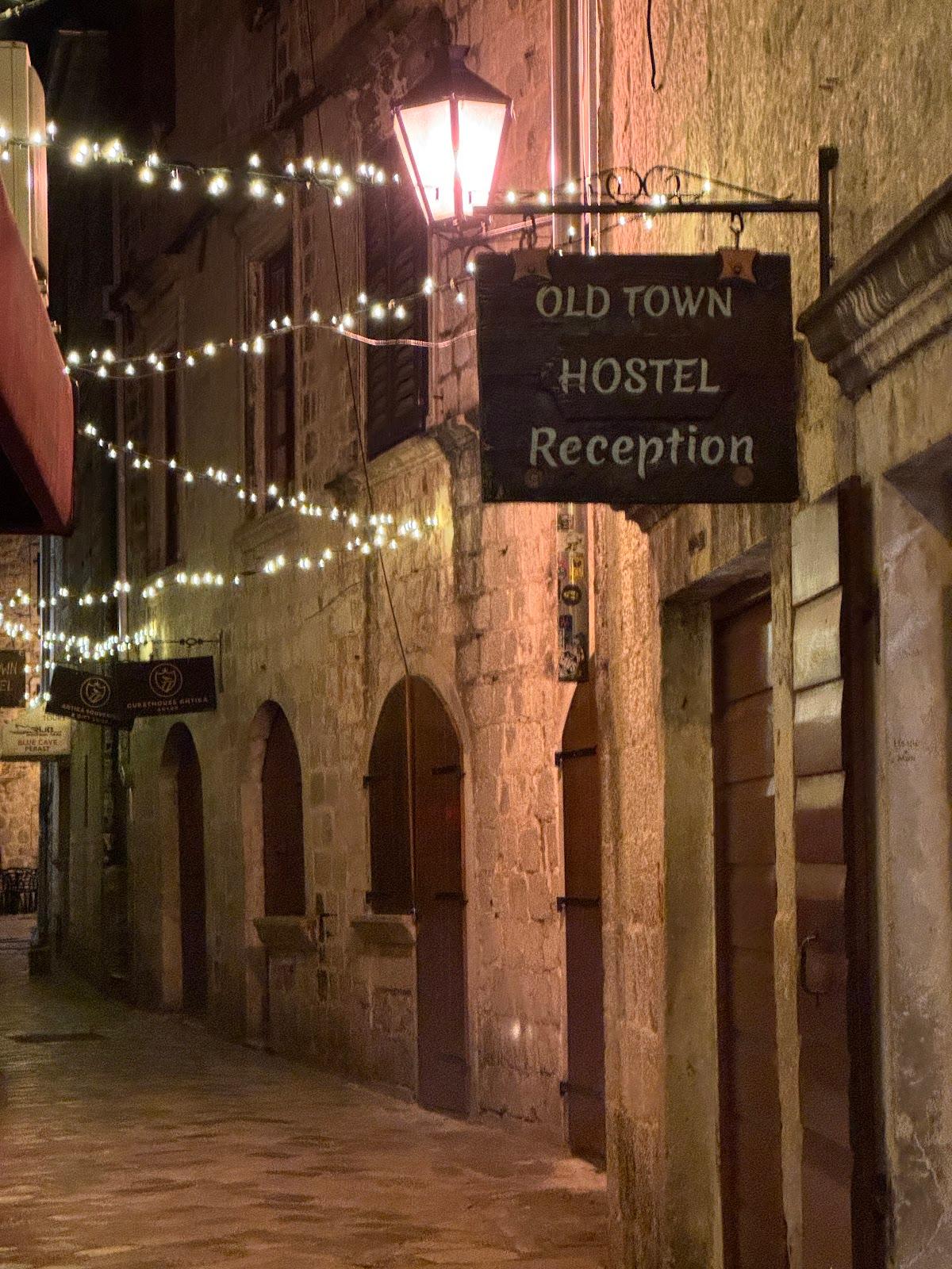 Hostel Old Town Kotor – photo 1