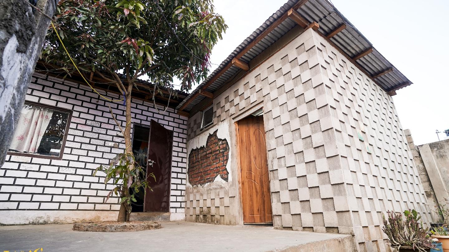 Isabella travellers Hostel – photo 1