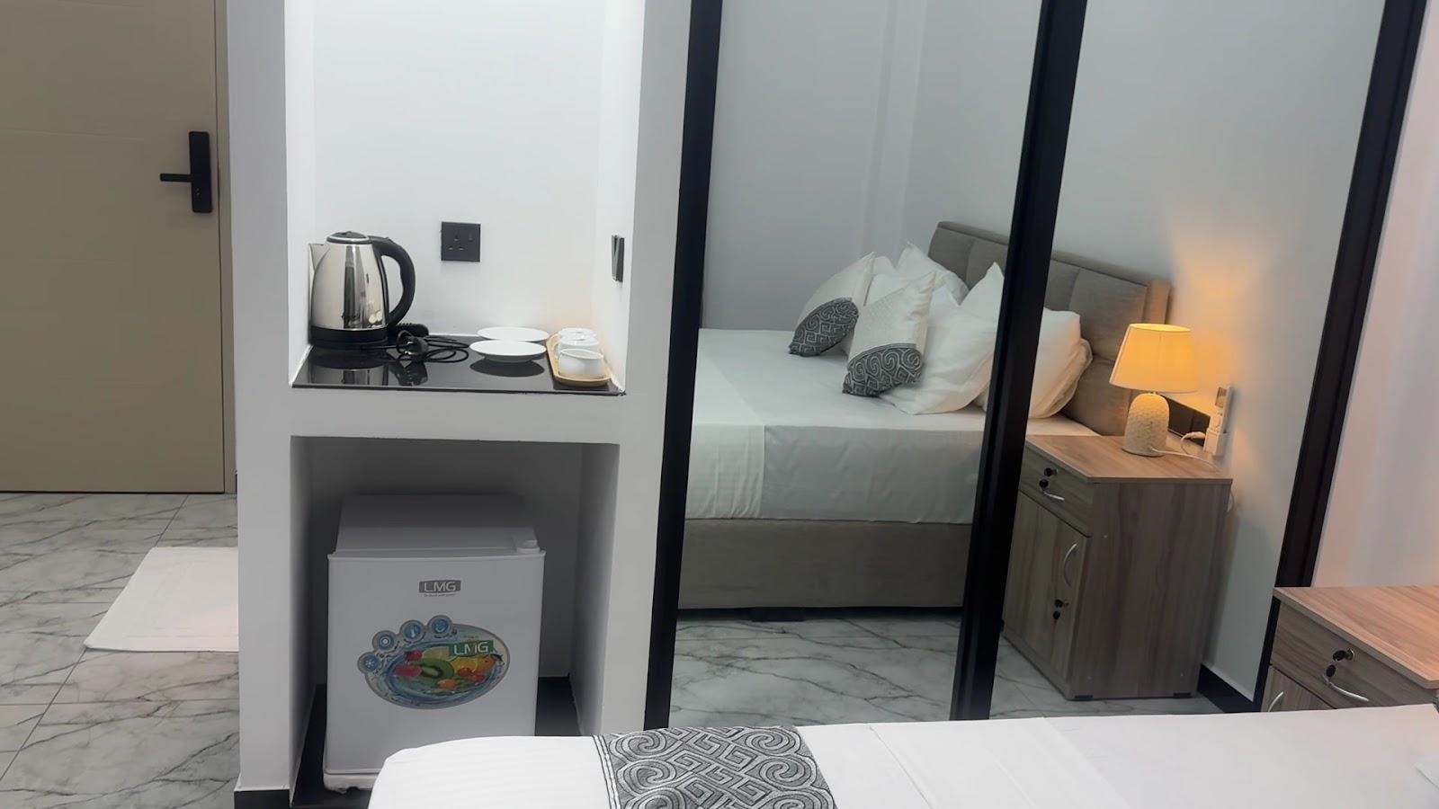 The Galaxy Airport Hotel – photo 2