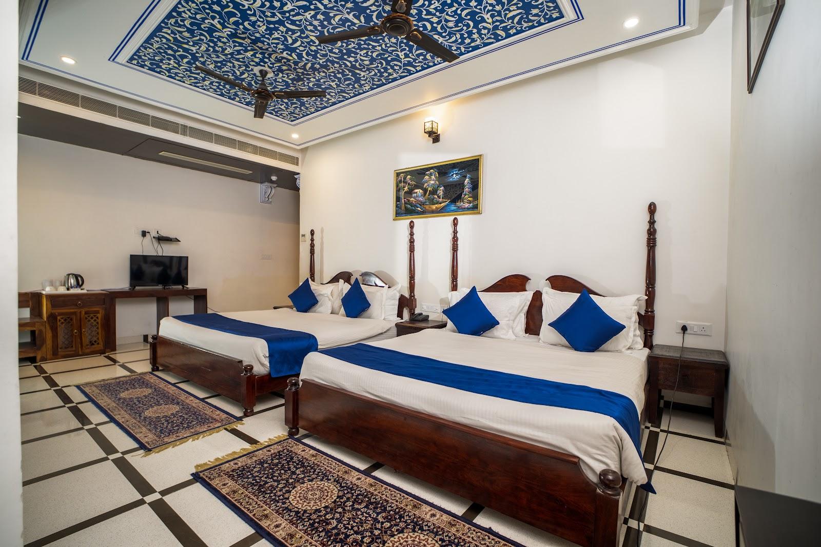 Hotel Laxmi Niwas - A Heritage Retreat – photo 3