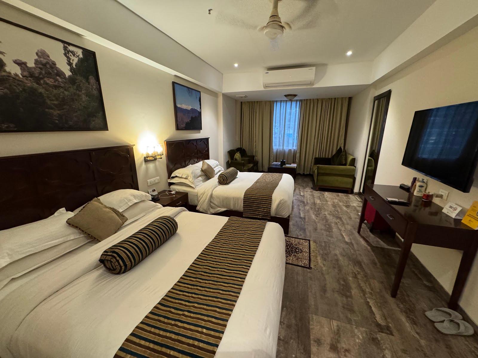 Hotel EllBee Mussoorie Hills – photo 3