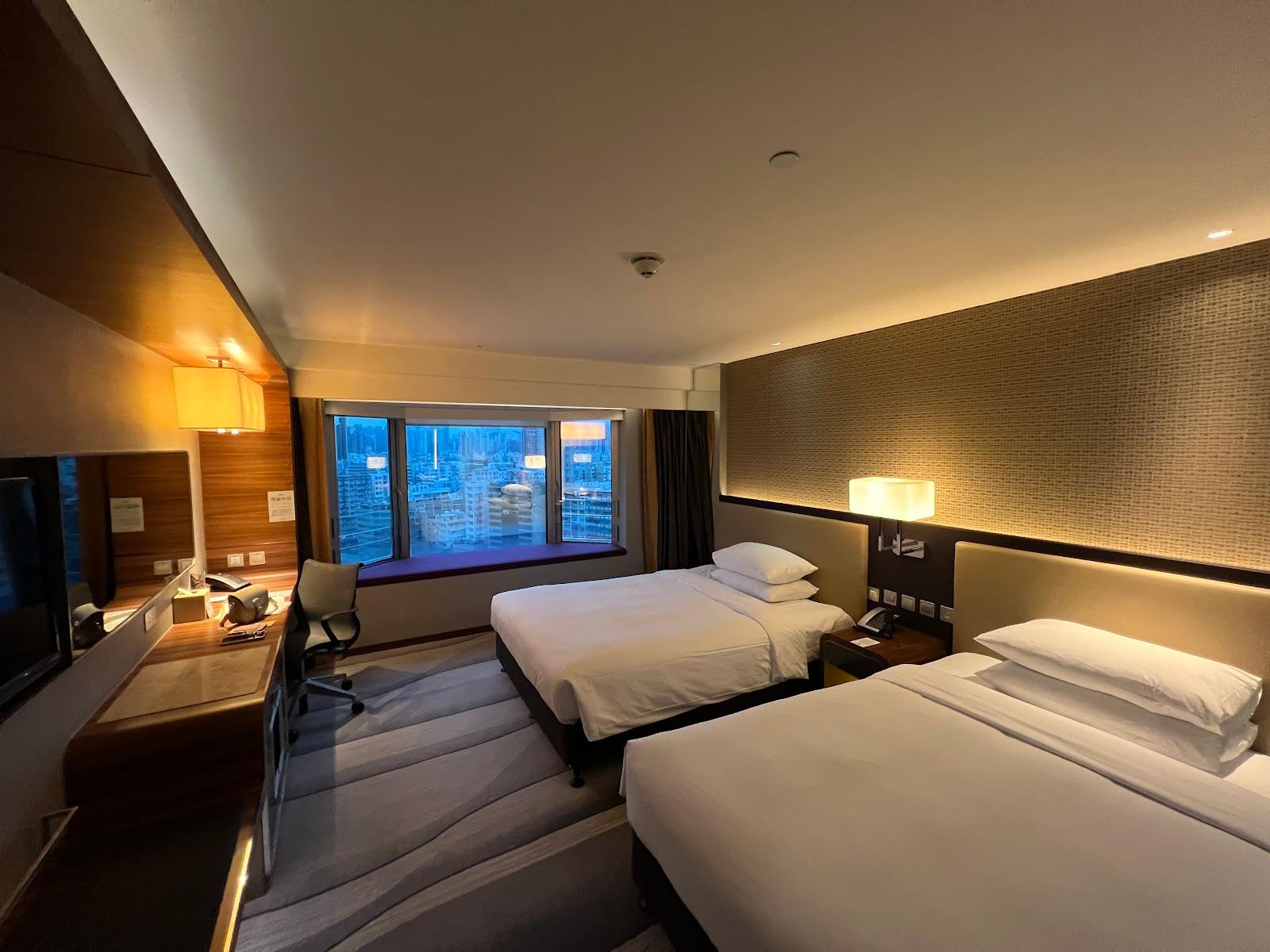 Royal Plaza Hotel – photo 3