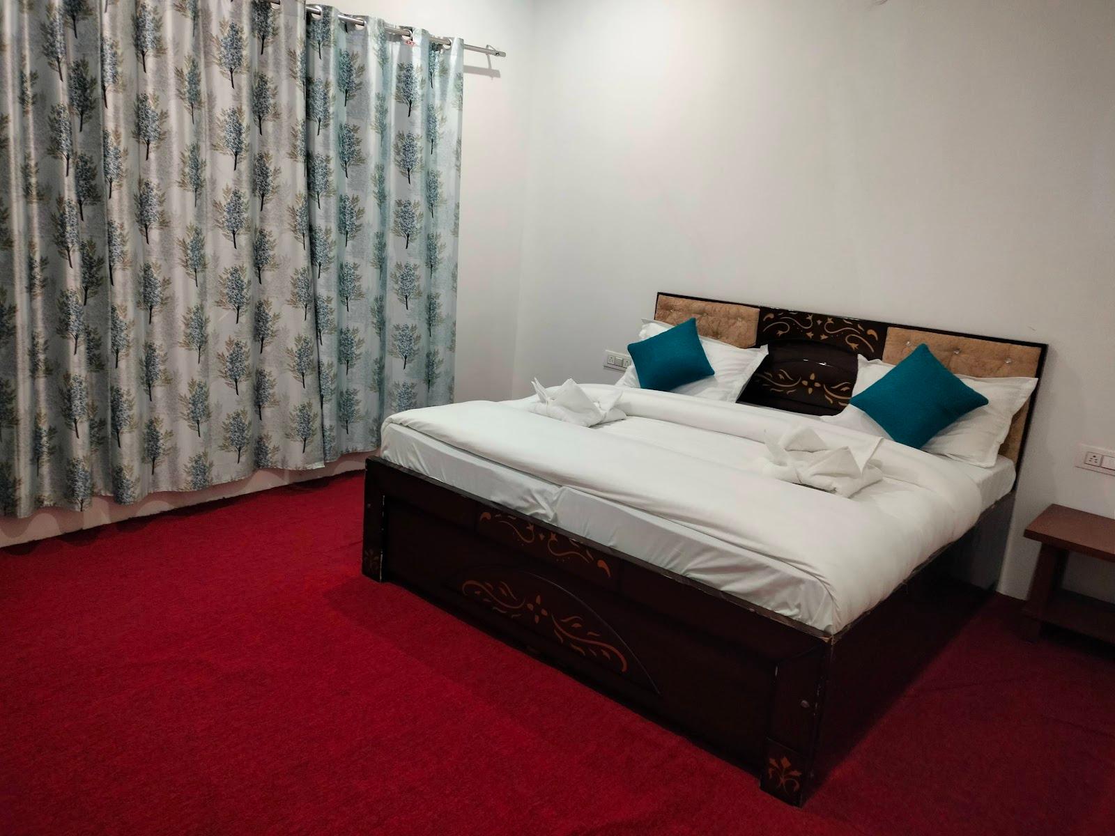 Nubra Lounge – photo 2